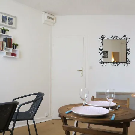Très Beau Studio En Centre Ville Historique Appartement
