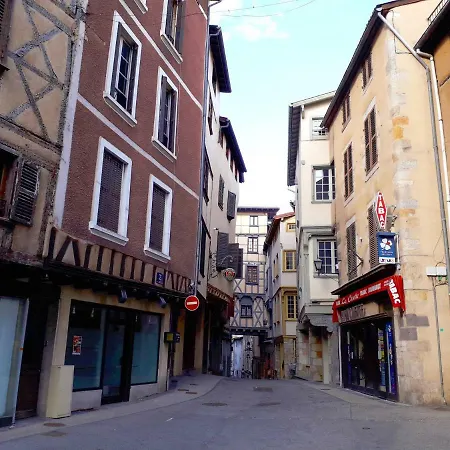 Très Beau Studio En Centre Ville Historique